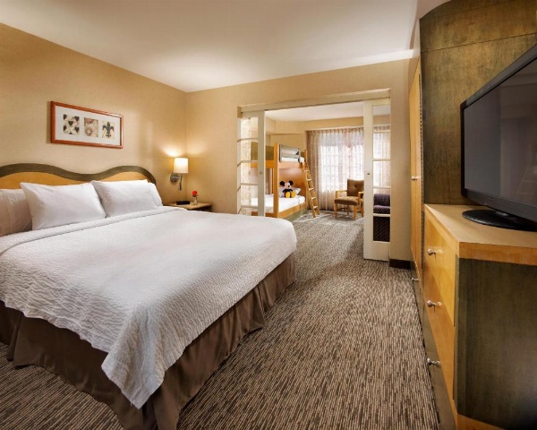 Anaheim Portofino Inn and Suites image 8